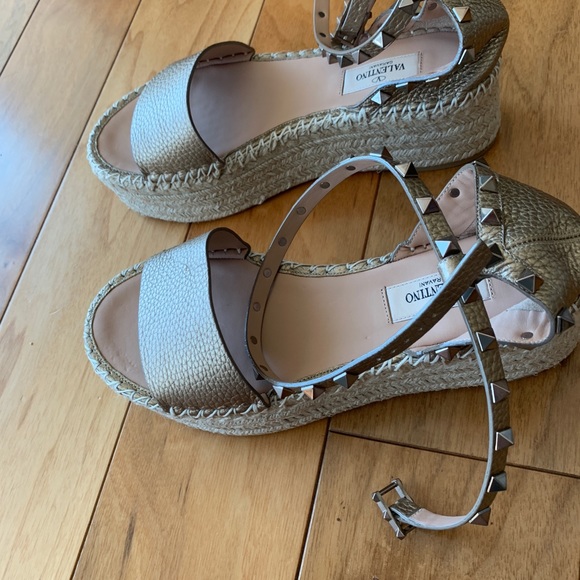 Valentino rockstud ankle strap espadrille sandal - Picture 5 of 12